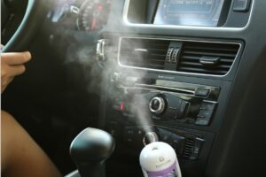 Diffuseur d'huiles essentielles pour voiture