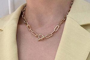 Collier en alliage Retro