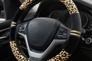 Housses de volant en peluche