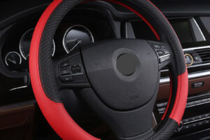 Housse volant de voiture universel en cuir