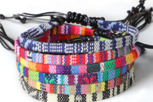 Bracelet de cheville tissé à la main