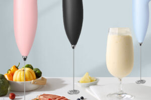 Mini mousseur électrique